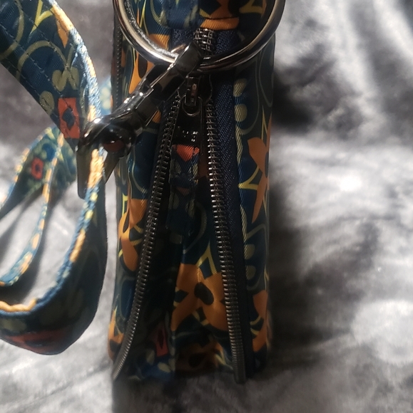 Lug crossbody - Picture 5 of 5